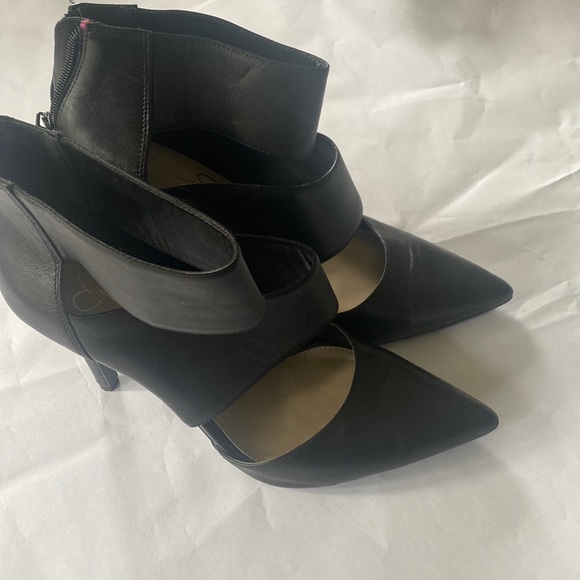 jessica simpson black strappy heels